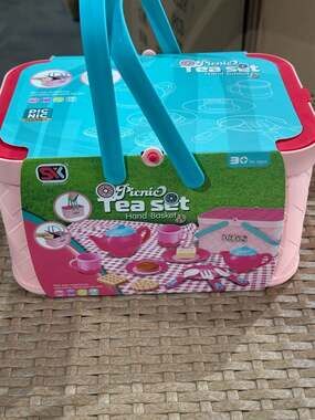 Laugh & Learn Sweet Manners Tea Set